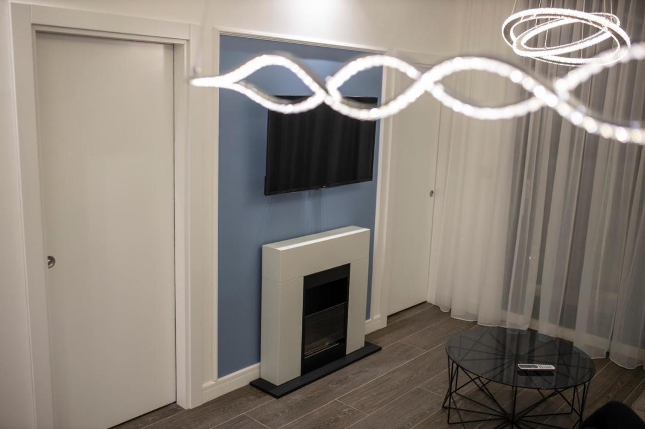 נובי סאד Pupin Palace Apartments מראה חיצוני תמונה